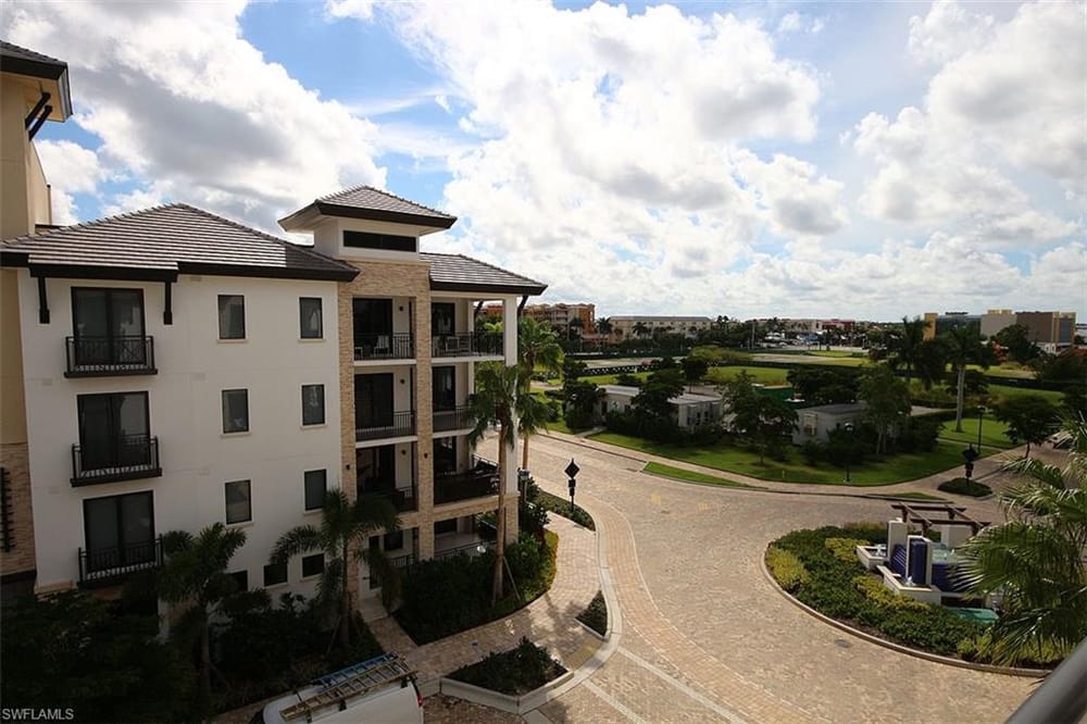 1035 3rd Ave. S 411 – #225076633 - Naples Square
