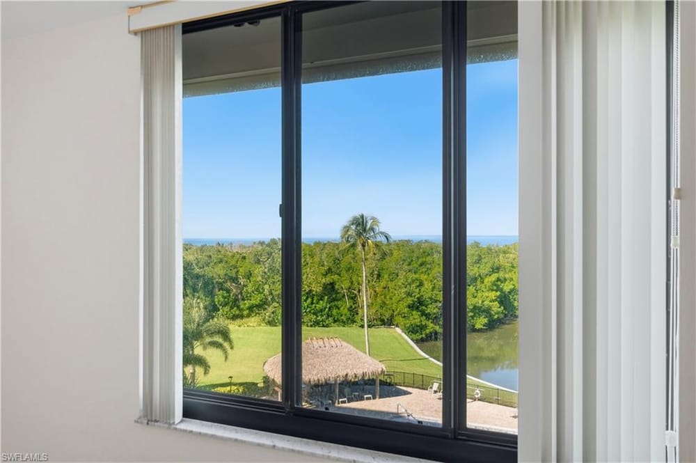 11 Bluebill Ave. 404 – #225078575 - Vanderbilt Beach