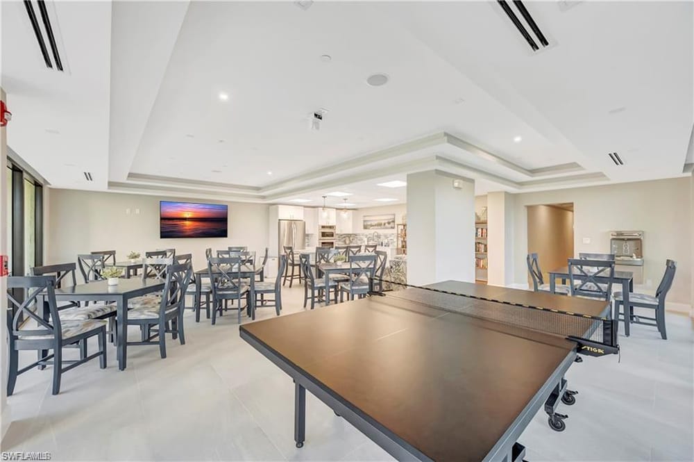 11 Bluebill Ave. 404 – #225078575 - Vanderbilt Beach