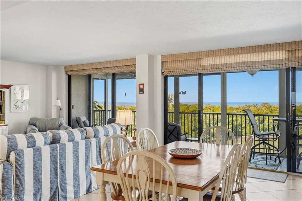 11 Bluebill Ave. 404 – #225078575 - Vanderbilt Beach