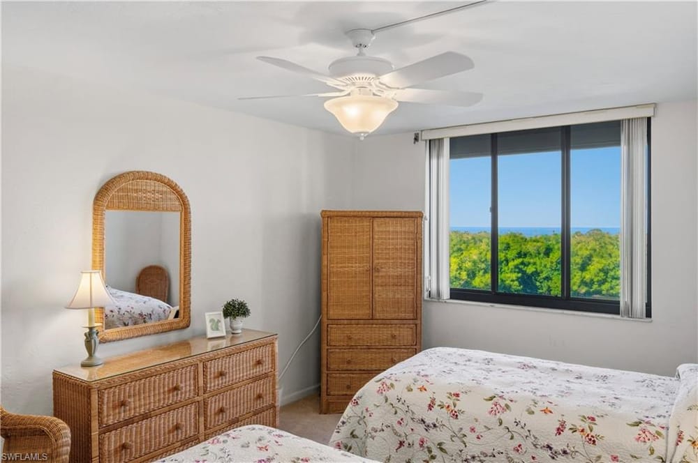 11 Bluebill Ave. 404 – #225078575 - Vanderbilt Beach