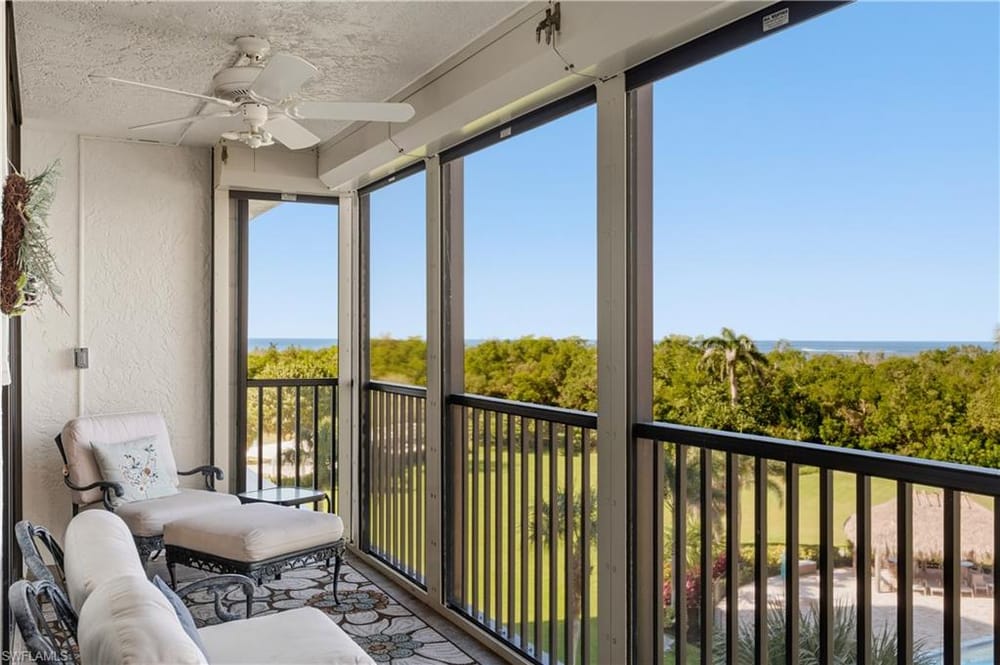 11 Bluebill Ave. 404 – #225078575 - Vanderbilt Beach