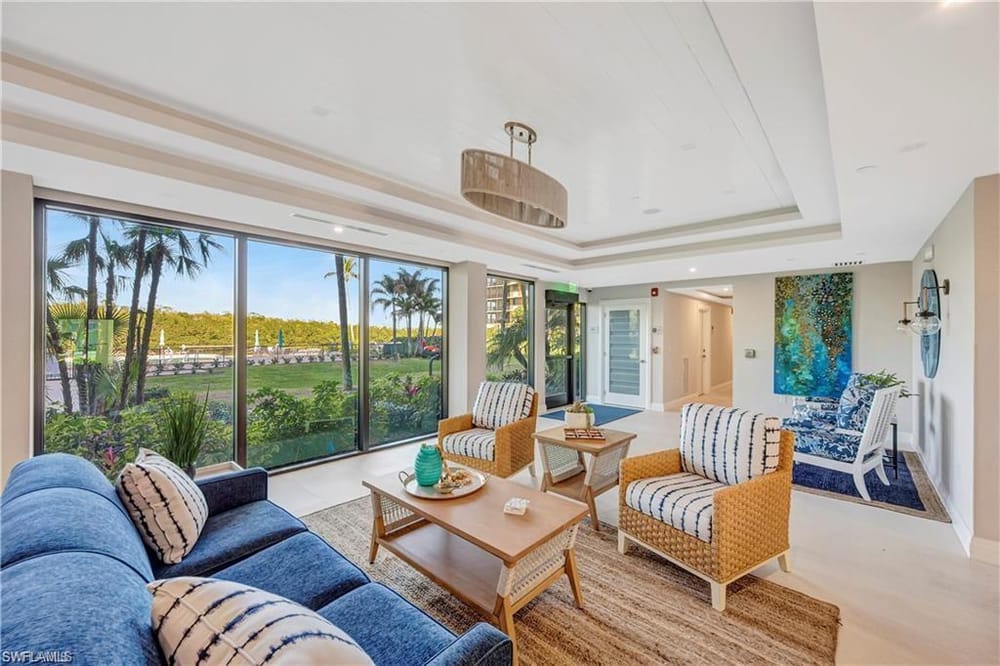 11 Bluebill Ave. 404 – #225078575 - Vanderbilt Beach