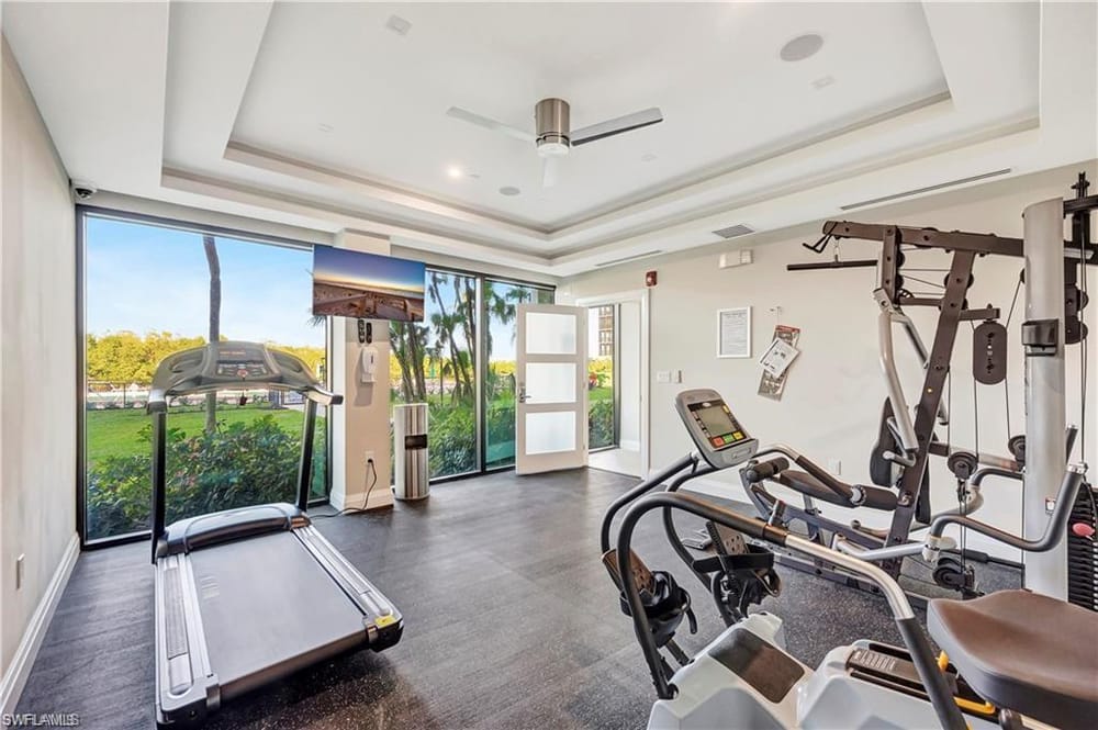 11 Bluebill Ave. 404 – #225078575 - Vanderbilt Beach