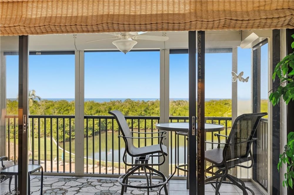 11 Bluebill Ave. 404 – #225078575 - Vanderbilt Beach