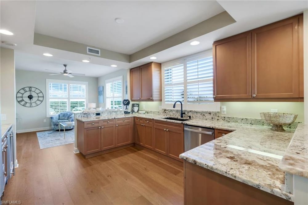 455 Cove Tower Dr. 801 – #225078692 - Cove Towers