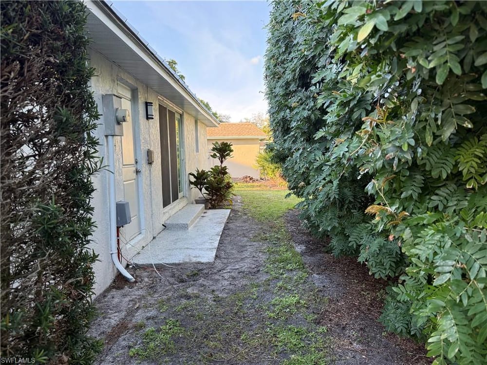 310 Carnaby Ct. – #225079026 - Royal Arms Villas