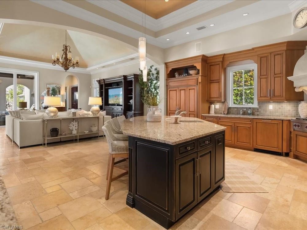 1750 4th St. S – #225079057 - Aqualane Shores