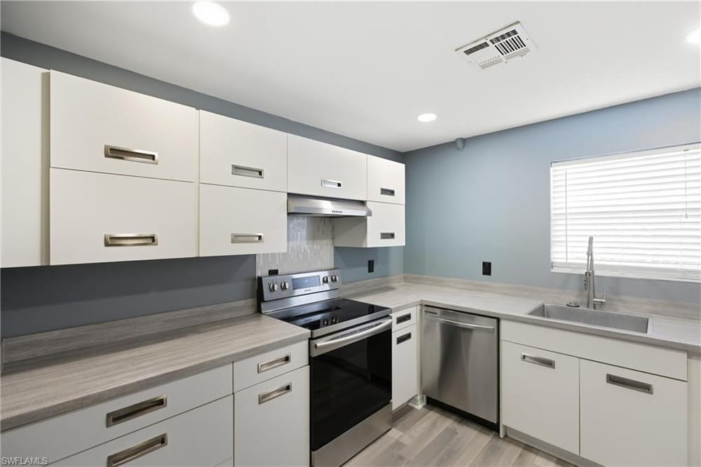 165 Bristol Ln. C202 – #225079194 - Kings Lake