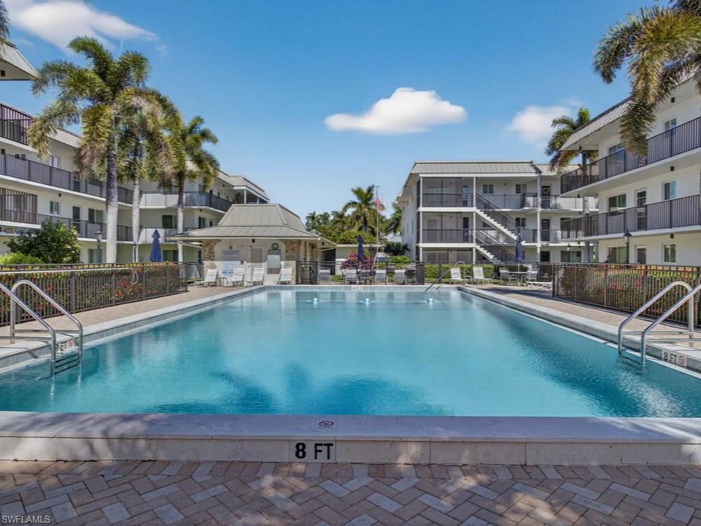 766 Central Ave. 101 – #225079624 - Olde Naples