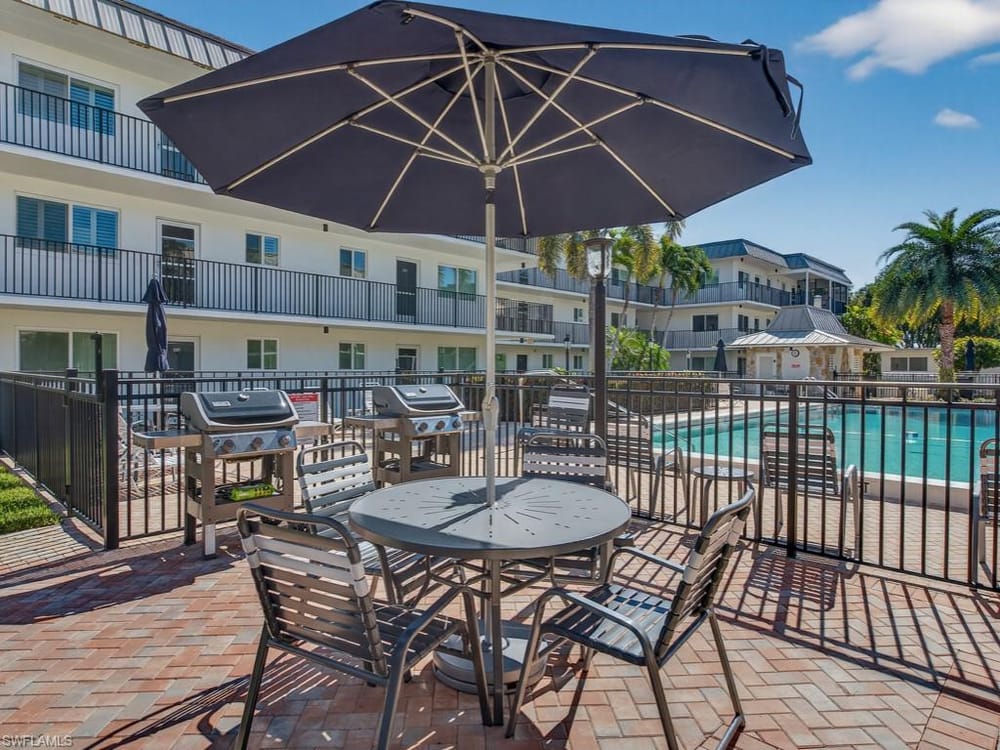 766 Central Ave. 101 – #225079624 - Olde Naples