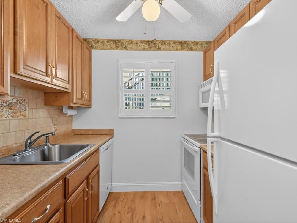766 Central Ave. 101 – #225079624 - Olde Naples