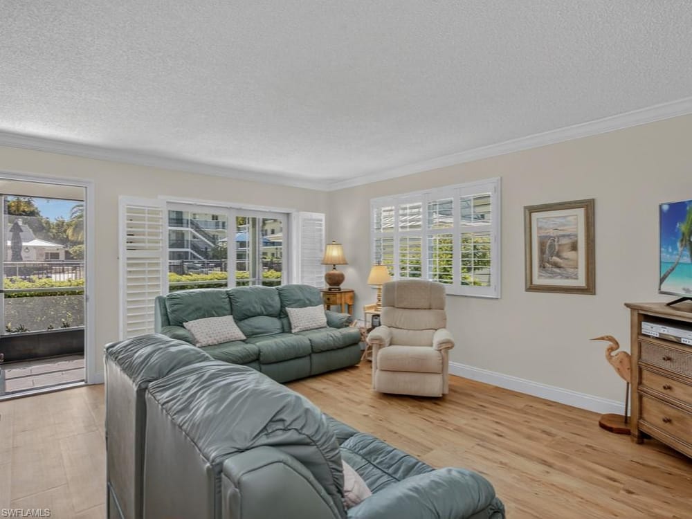 766 Central Ave. 101 – #225079624 - Olde Naples