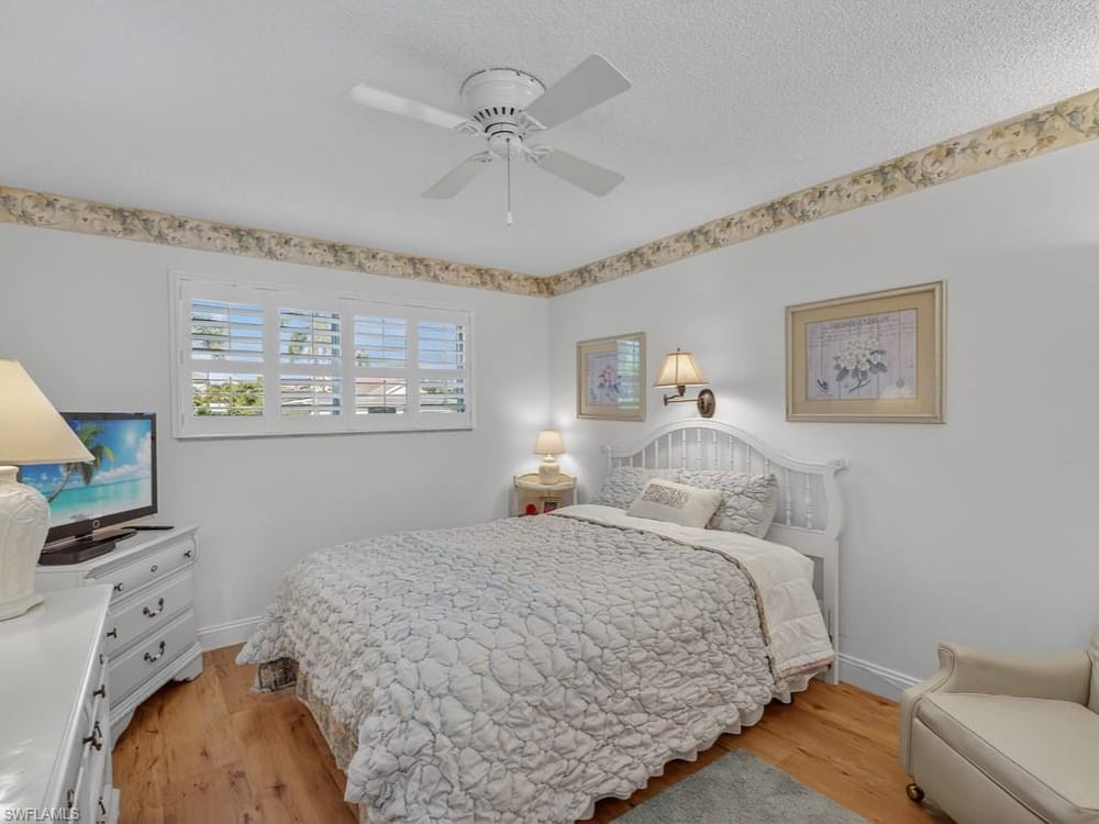766 Central Ave. 101 – #225079624 - Olde Naples
