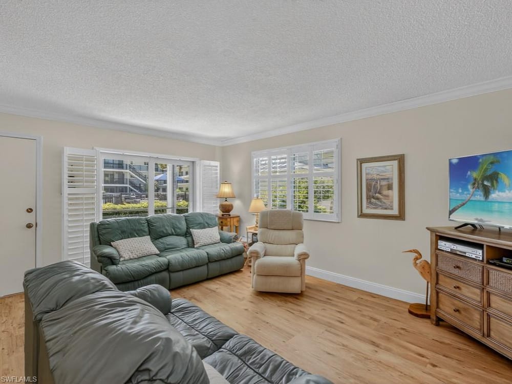 766 Central Ave. 101 – #225079624 - Olde Naples