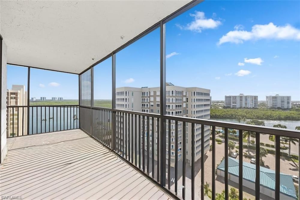 11 Bluebill Ave. 1006 – #225082098 - Vanderbilt Beach