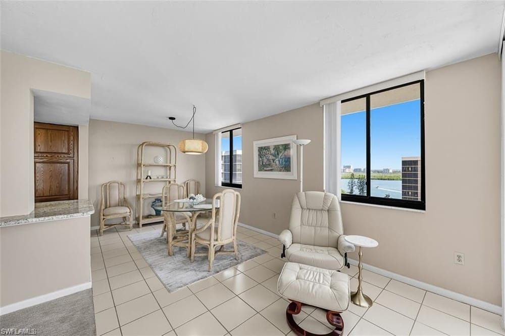 11 Bluebill Ave. 1006 – #225082098 - Vanderbilt Beach