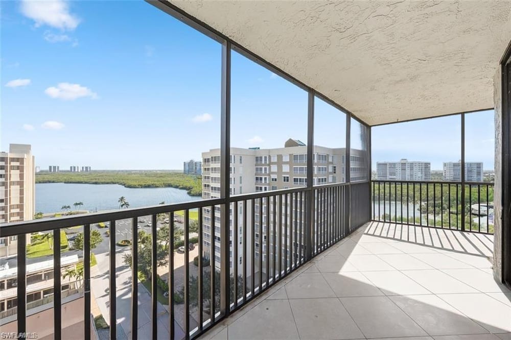 11 Bluebill Ave. 1006 – #225082098 - Vanderbilt Beach