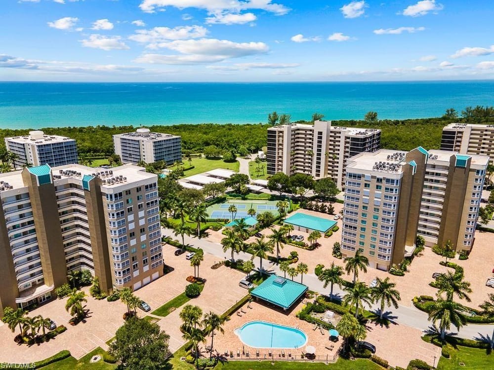 11 Bluebill Ave. 1006 – #225082098 - Vanderbilt Beach