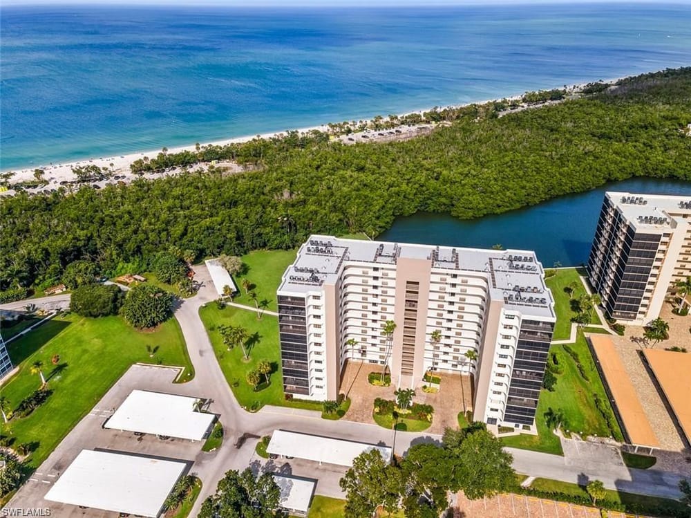 11 Bluebill Ave. 1006 – #225082098 - Vanderbilt Beach