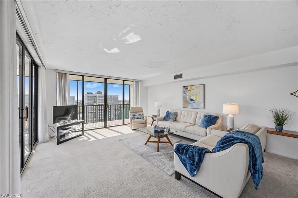 11 Bluebill Ave. 1006 – #225082098 - Vanderbilt Beach