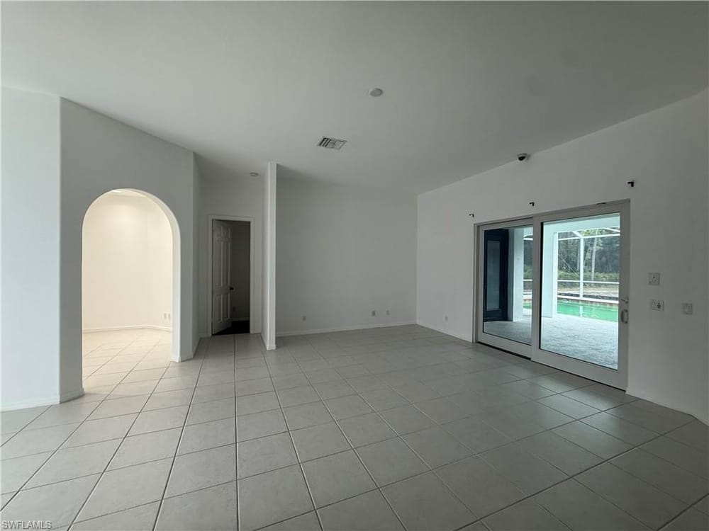 570 31st St. NW – #225082236 - Golden Gate