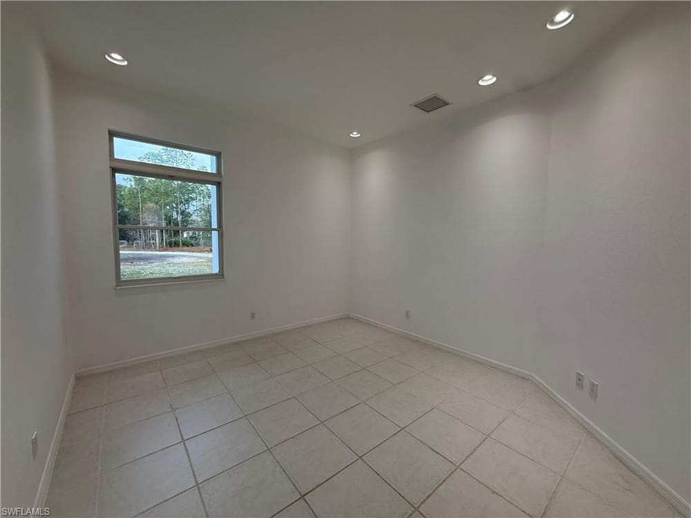 570 31st St. NW – #225082236 - Golden Gate