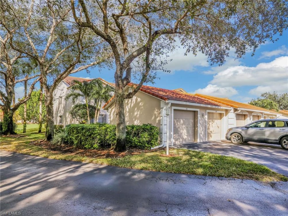 725 Saratoga Cir. A101 – #225082425 - Glen Eagle