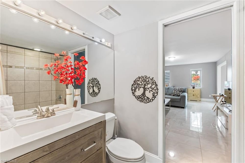 1724 Bald Eagle Dr. 512c – #225082583 - Naples Bath And Tennis