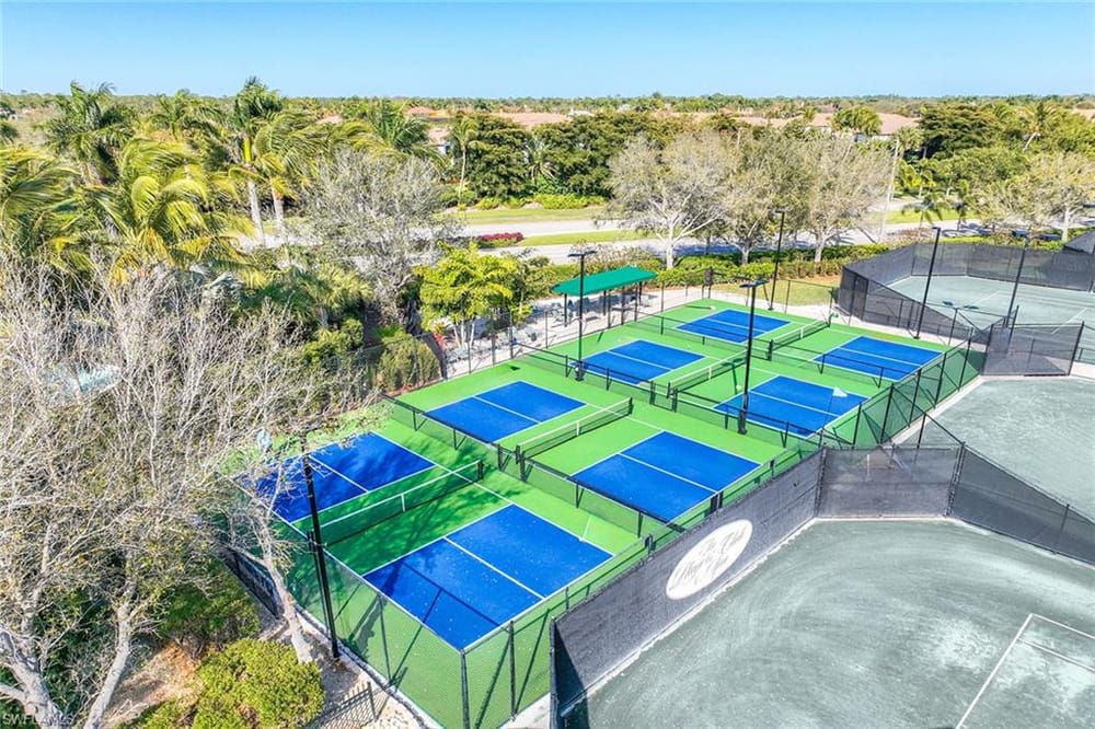 7781 Hawthorne Dr. 3204 – #225082787 - Lely Resort