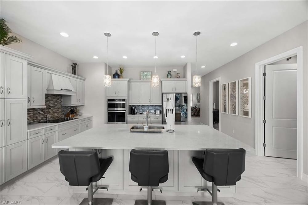7781 Hawthorne Dr. 3204 – #225082787 - Lely Resort