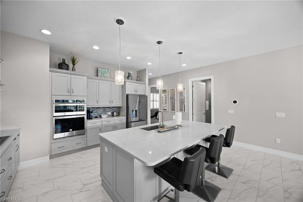 7781 Hawthorne Dr. 3204 – #225082787 - Lely Resort