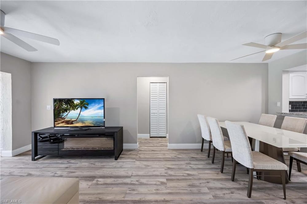 228 Fox Glen Dr. 3310 – #225084011 - Foxfire