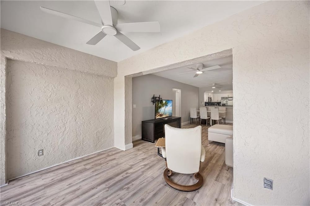 228 Fox Glen Dr. 3310 – #225084011 - Foxfire