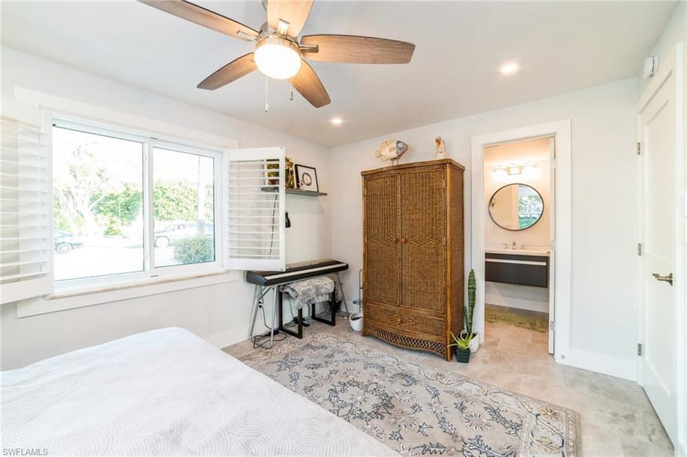980 7th Ave. S 101 – #226000135 - Olde Naples