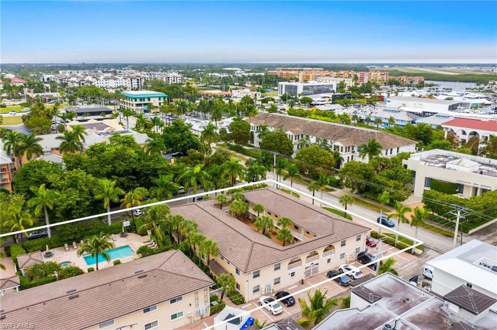 980 7th Ave. S 101 – #226000135 - Olde Naples