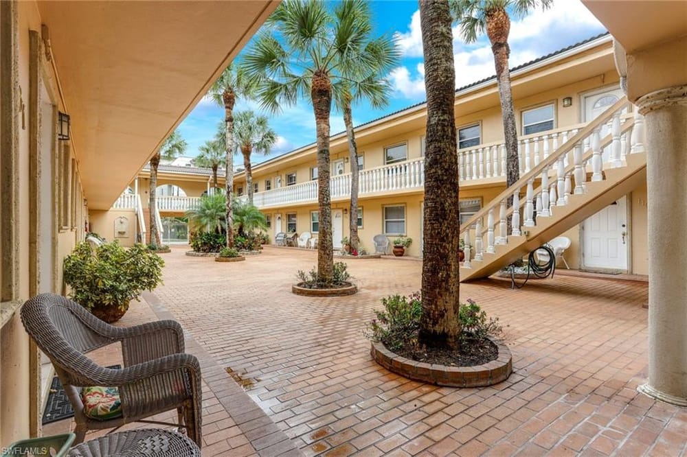 980 7th Ave. S 101 – #226000135 - Olde Naples