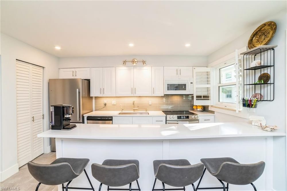 980 7th Ave. S 101 – #226000135 - Olde Naples