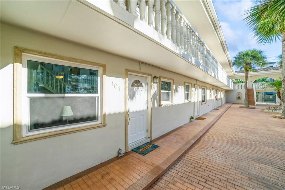 980 7th Ave. S 101 – #226000135 - Olde Naples