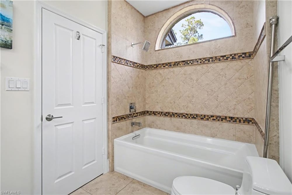 5186 Tallowood Way – #226000471 - Logan Woods