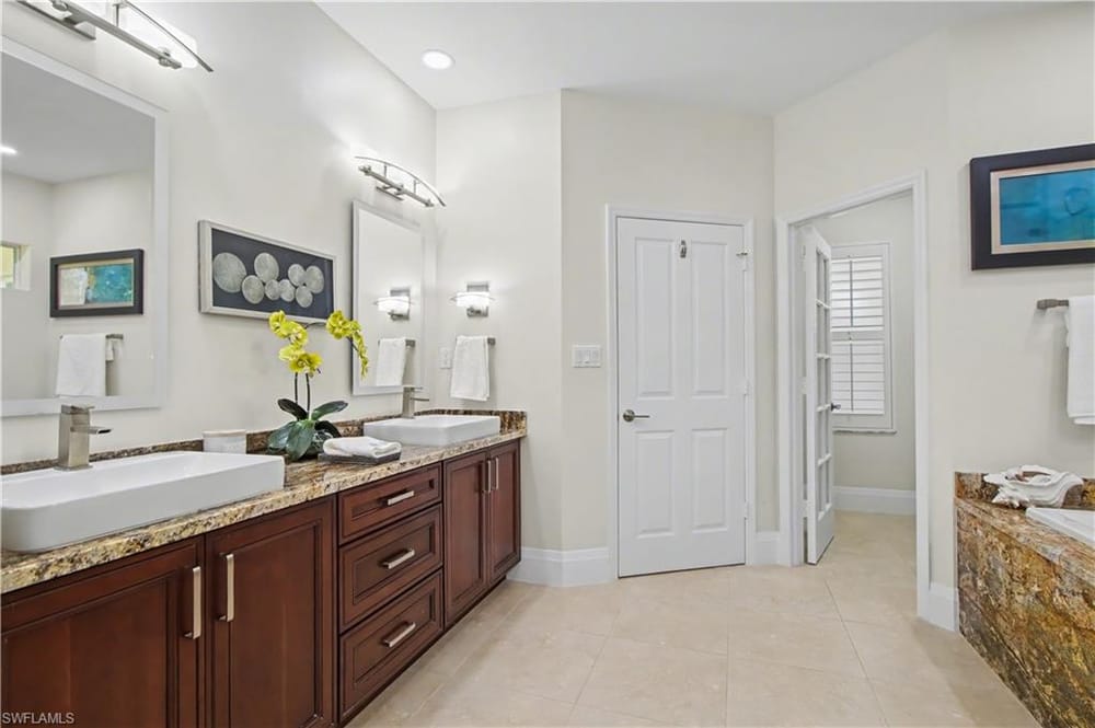 5186 Tallowood Way – #226000471 - Logan Woods
