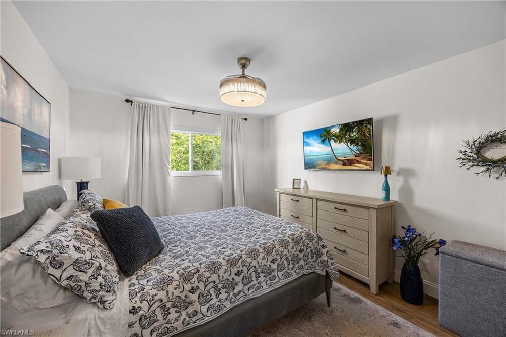 766 Central Ave. 209 – #226001378 - Olde Naples