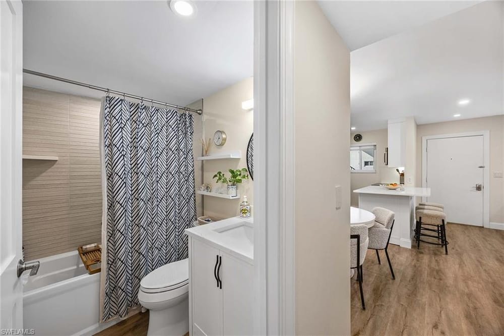 766 Central Ave. 209 – #226001378 - Olde Naples
