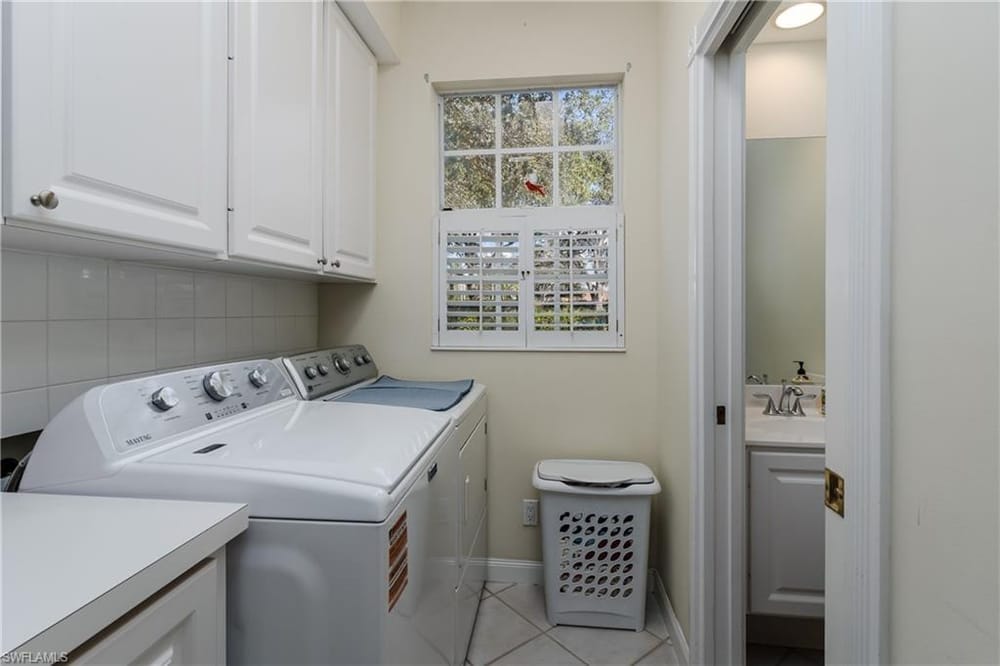 5353 Cove Cir. – #226002334 - The Cove