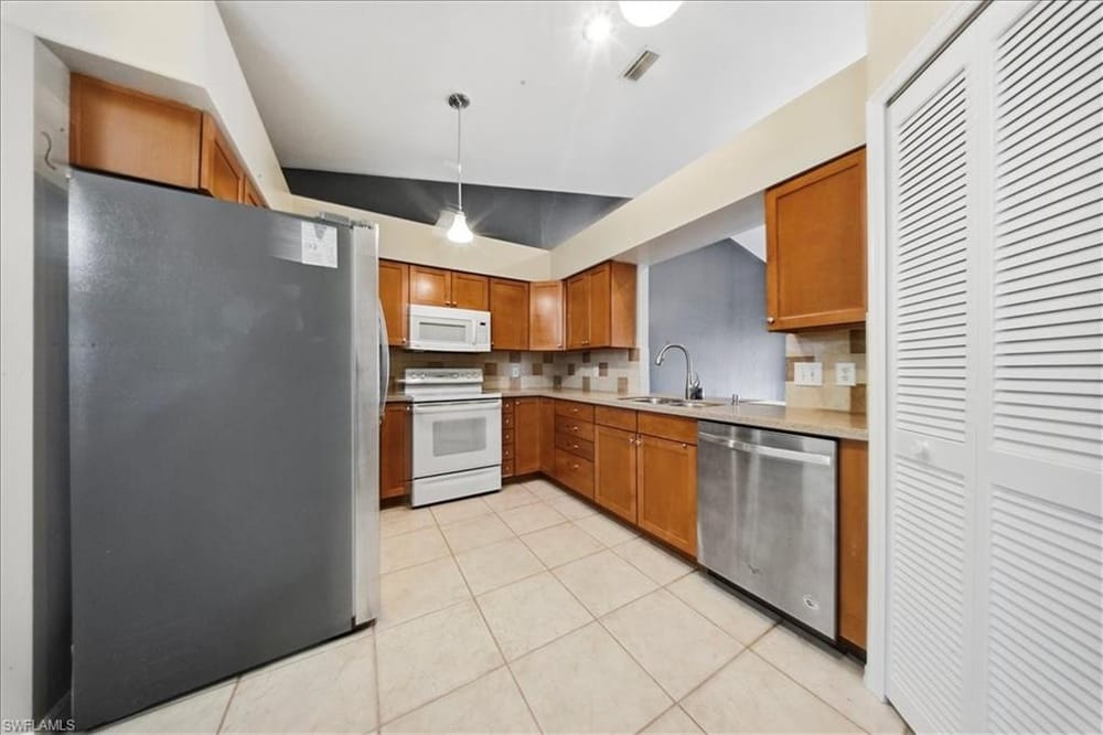 430 Saint Andrews Blvd. 6 – #226003180 - Lely Country Club