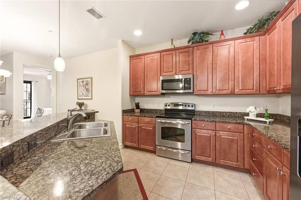 9144 Delano St. 9504 – #226003232 - Lely Resort