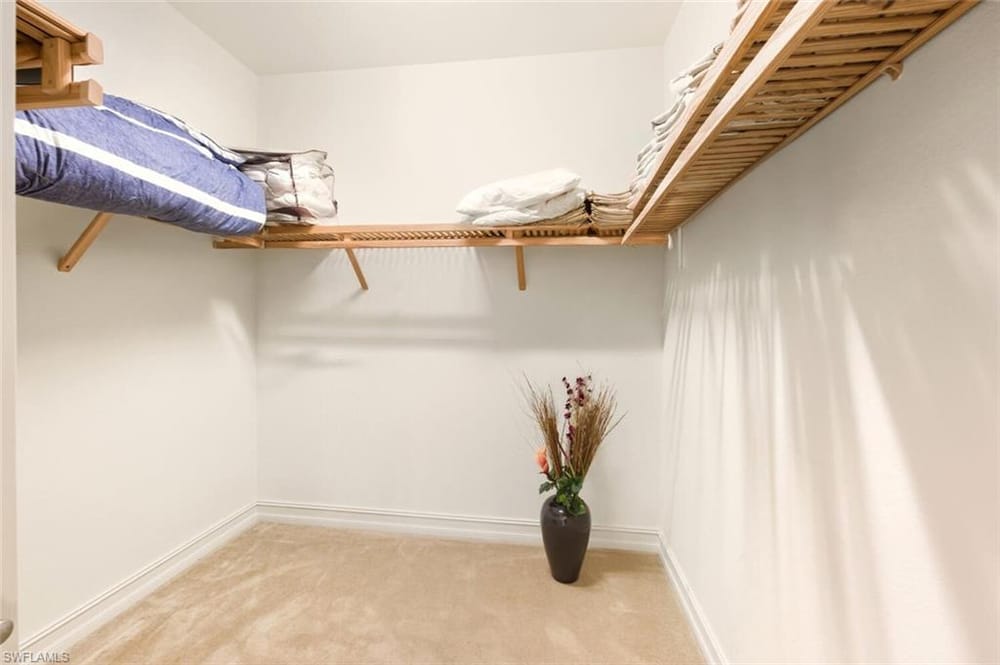 9144 Delano St. 9504 – #226003232 - Lely Resort