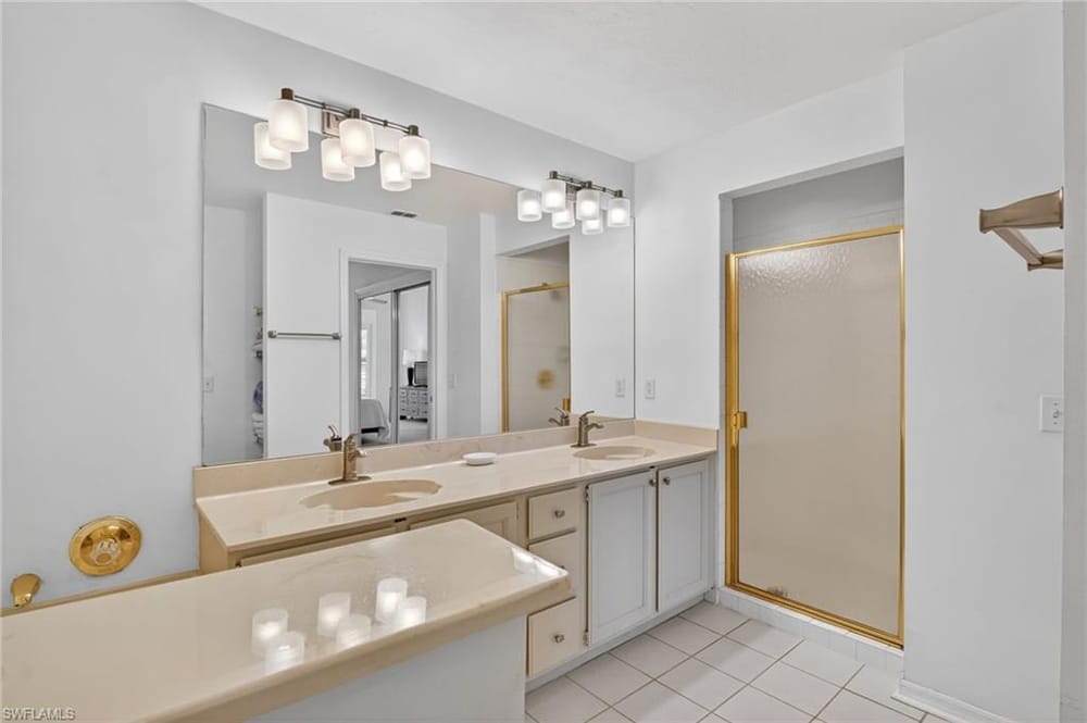 2827 Aintree Ln. C102 – #226003239 - Kings Lake