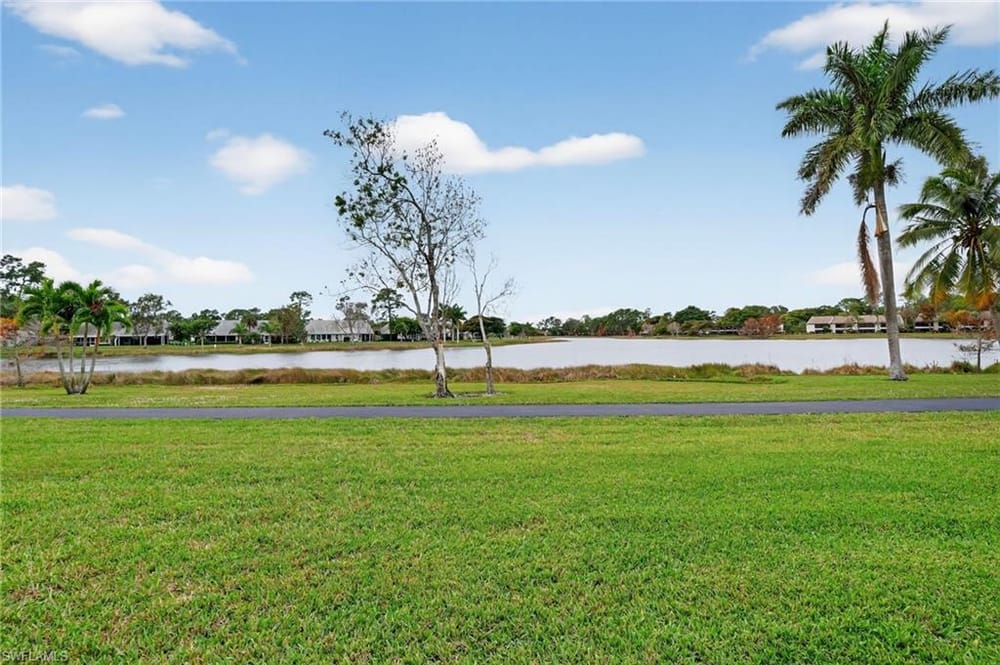 2827 Aintree Ln. C102 – #226003239 - Kings Lake