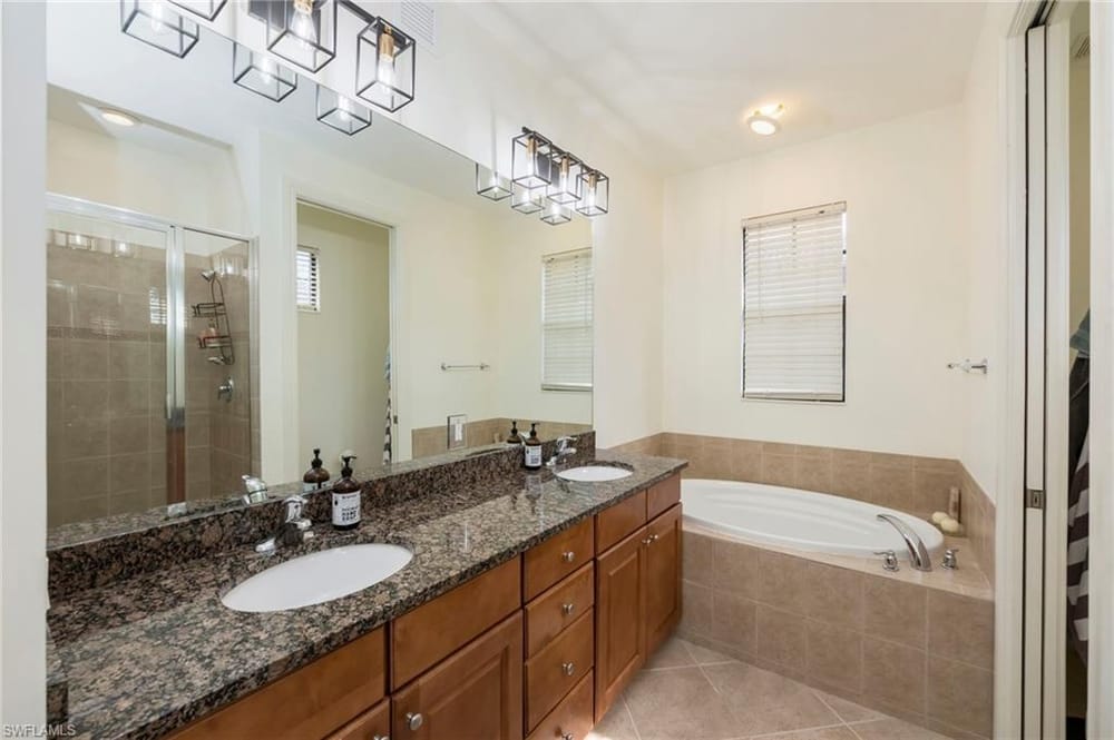 9145 Chula Vista St. 13004 – #226003292 - Lely Resort
